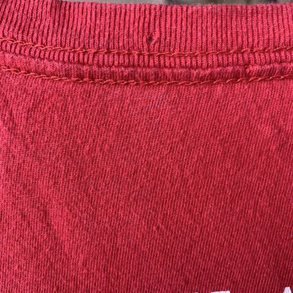 American Eagle Outfitters Seriously Soft Love Kiss Graphic Tee Women's Red Large - Picture 12 of 13